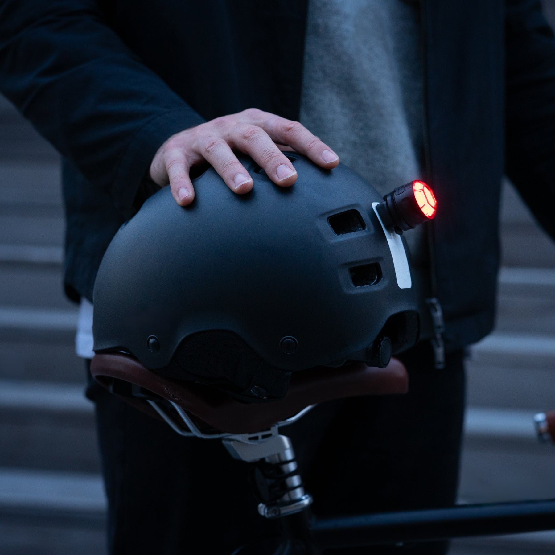vioo clip fahrradhelm VIOO-Halterung: Befestigen Sie Ihre Leuchten an jedem Helm Paketversand Farbe:Power Lila Cube Kathmandu Pro Diamant