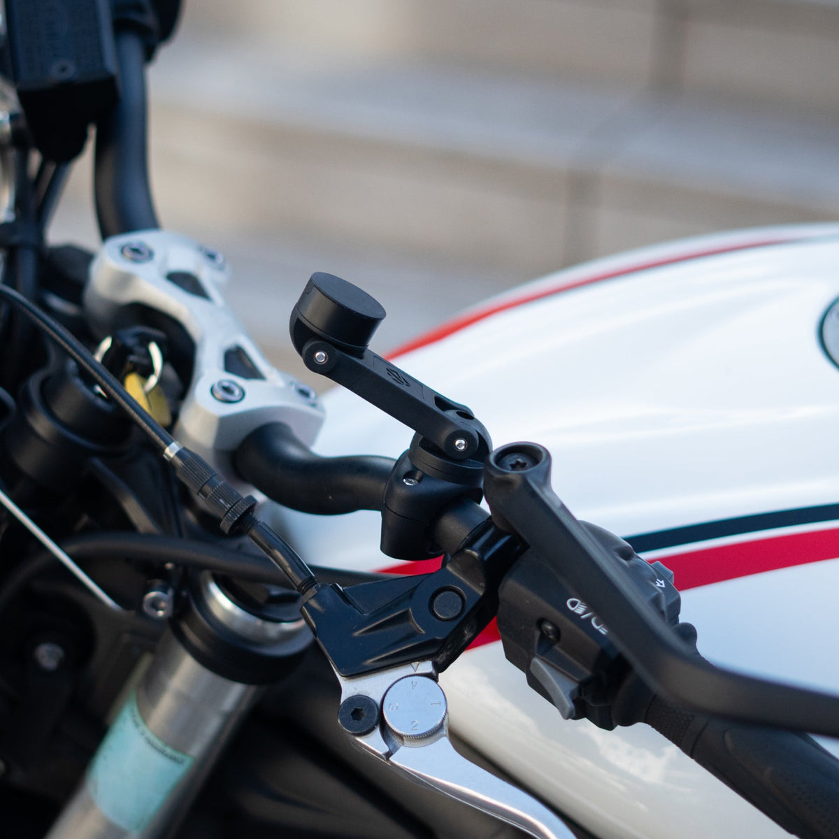 Magnetisches Einclipsen des Telefons – Motorrad-Handyhalterung PRO BOOST Shapeheart