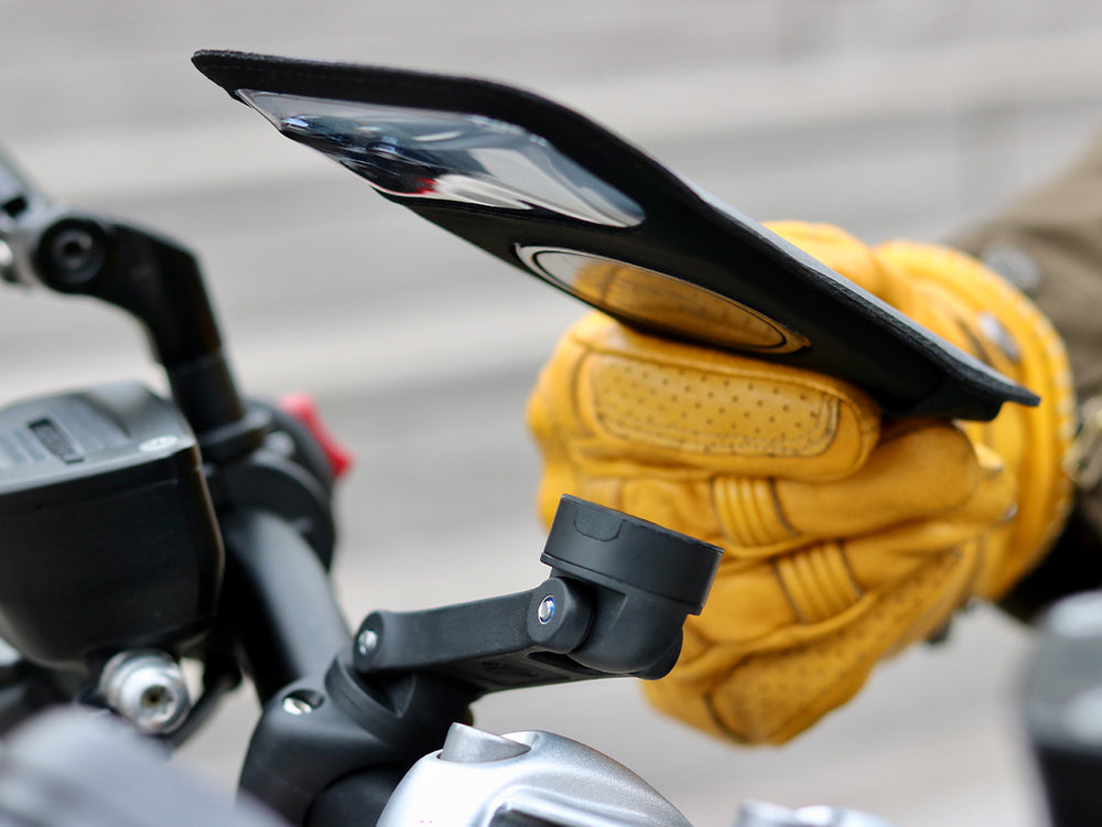 Packen Sie 2 PRO BOOST Motorrad-Telefonhalter ein